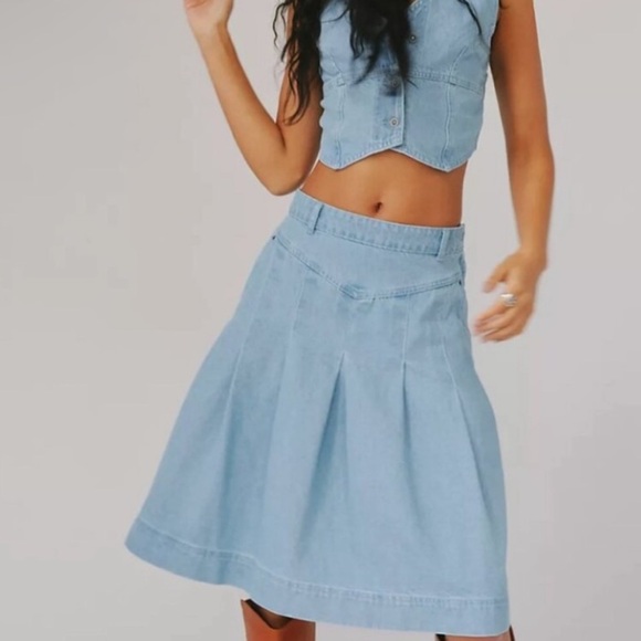 Free People NWOT Denim Vest and Skirt‎ Two Piece - Picture 3 of 9